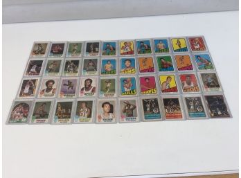 Lot Of (40) Vintage NBA Basketball Cards. 1972, 1973 Plus. Curtis Rowe, Nate Archibald, Bernie Williams.