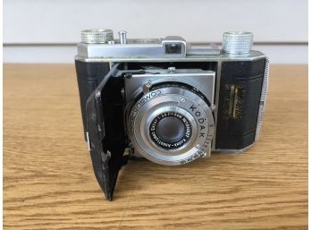 Vintage Kodak Compur-Rapid Retina Camera. Kodak - Anastigmat Ektar F-3.5F5cm. No 1666527. As Is. Untested.