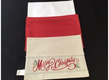 Lot Of 12 Fabric Placemats In 3 Designs Christmas And More
