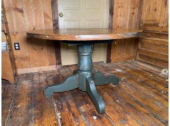 Vintage Round Pine Pedestal Table