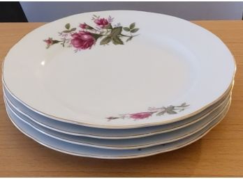 Beautiful Yong Sheng Porcelain Floral Design Dinner Plates