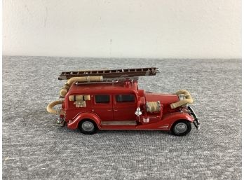 1994 Matchbox Collectibles Models Of Yesteryear 1933 Cadillac V-13 Fire Wagon