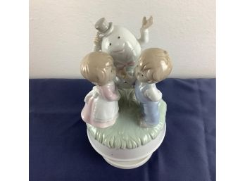 Humpty Dumpty Porcelain Musical Figure