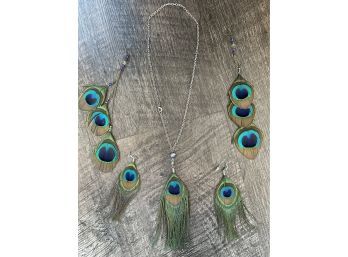 Lovely Peacock Feathered Jewelry Earrings And One Necklace