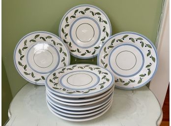Ten Williams-Sonoma Perisol Dinner Plates