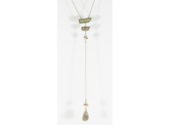 Necklace With Hanging Pendant And Three Gemstone Piece (Jade).