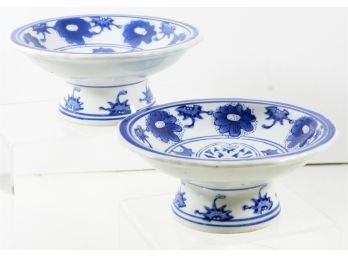 Vintage Pair Of Raised Ceramic Oriental Bowls - Beautiful Blue Pattern Chinese (perhaps Japanese)