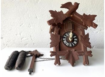 Vintage Linden Black Forest German Cuckoo Clock