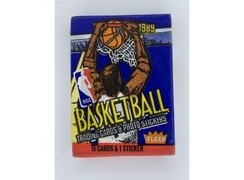 1989 Fleer Basketball Pack Vintage Collectible Card