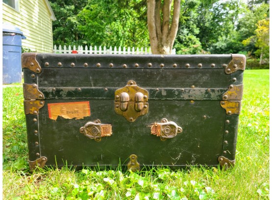 Antique Steamer Trunk - Henry Likly & Co Makers- Berry's Trunks And Bags (1913)