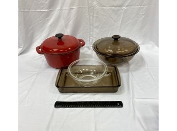 Collection  Pyrex And BELLA Enamel Cast Iron Covered Pot
