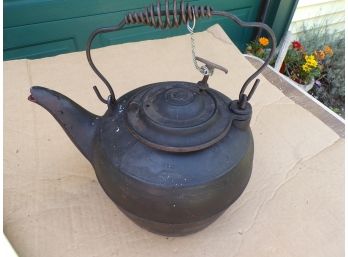 Old Antique Cast Iron Tea Kettle 8