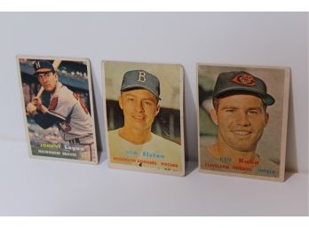 1957 Topps (3) - 1 - 1956 - 2-1960 Rookie Cards - 6 Cards Total