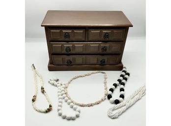 Vintage APCO Jewelry Box W/necklaces