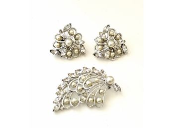 Vintage Pair Of Clear Rhinestone And Pearl Earrings And Brooch