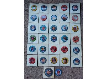 1984 Fun Foods Baseball Buttons/pins