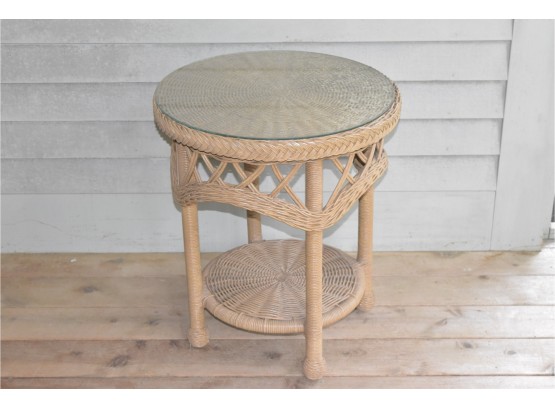 Wicker Round Side Table 1 Of 2        21x24