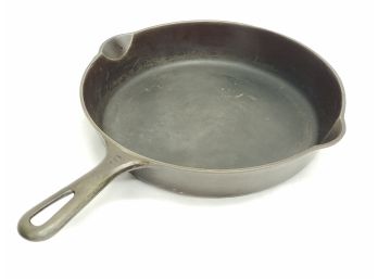 Vintage Griswold Erie PA No 8 Black Cast Iron 10.5' Frying Pan