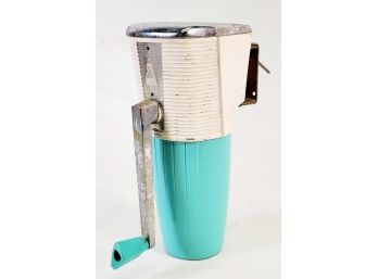 Vintage Maid Of Honor Turquoise Blue Wall Mount Hand Crank Ice Cube Crusher