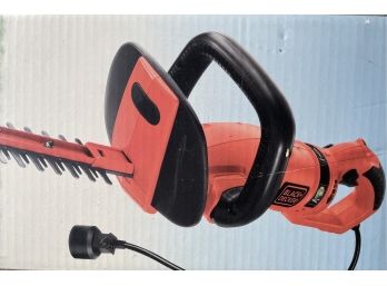 Black And Decker Corded 24' Hedge Trimmer