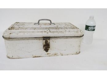 Vintage Tin Country Kitchen Style Lidded Bread Box Or Document Box W/latch
