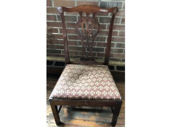 Single Needle Point Seat Chair