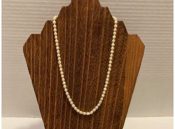 Vintage Simulated White Fresh Water Pearls Necklace