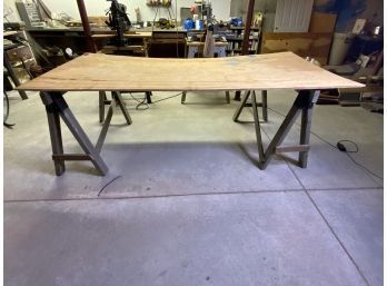 Plywood Workbench With Two Metal Saw Horses