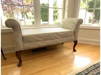 Bench With Queen Anne Legs