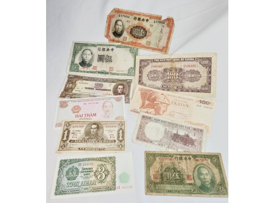 10 Vintage Assorted Foreign Paper Notes
