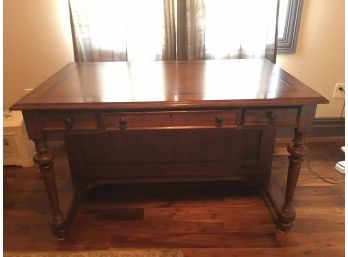 Antique Looking, Executive Leather Top Desk With Side Drawers.