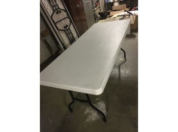Lifetime 6' Long Outdoor/indoor Folding Table.