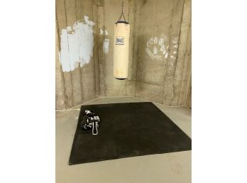 Everlast 50 Lb Punching Bag, Rubber Floor Tiles And Boxing Gloves