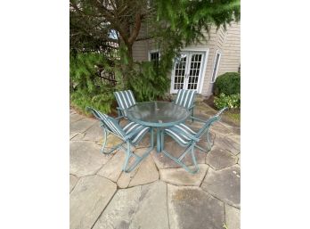 Round Patio Table With Four Chairs (Green Stripe) No Umbrella