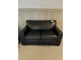 Loveseat Brown Leather With Twin Pullout Pristine Condition! 60x40x34
