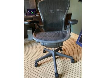 Herman Miller Rolling Adjustable Office Desk Chair Perfect Condition