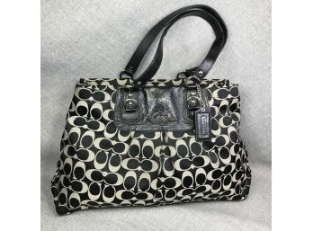 Wonderful Black & White COACH Purse With Black Leather Trim - Fantastic Condition - Great Looking Bag !