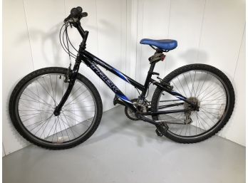Awesome TREK 800 26' Bicycle - Blue & Black - Seems To Be In Overall Good Condition - VERY NICE BICYCLE !