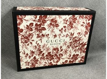 Fabulous Brand New GUCCI Bloom Perfume Gift Set - Large Perfume Bottle & Travel Perfume Size - FANTASTIC !