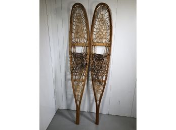 VERY LARGE Snow Shoes - Made By VERMONT TUBBS - LARGE SET - 4.75 Feet Snow Shoes - Ski Lodge Decoration !