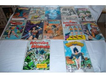 DC Comics - Set Of 12 Wonder Woman Comics. Some With 2/pack