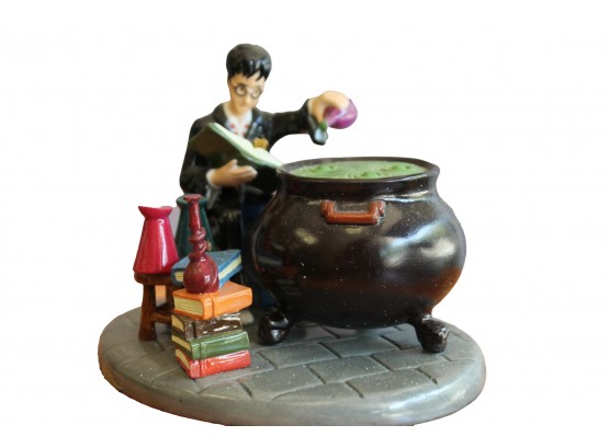 Rare Figure 2001 Harry Potter Royal Doulton In Box STRUGGLING THROUGH POTIONS CLASS