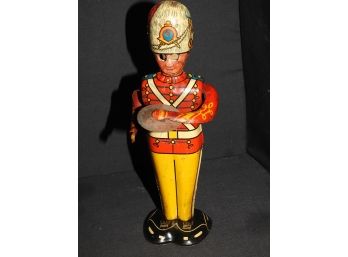 Working Vintage Marx Tin Litho Windup 9 Inch Soldier
