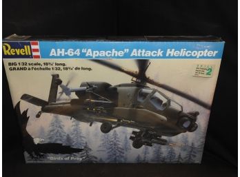 SEALED Large AH64 Apache Attack Helicopter  Model Kit 18 Inches Long