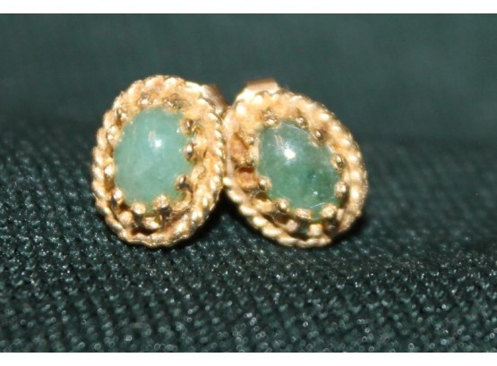 Estate Found Ladies 14k Gold And Green Jade Stone Jewelry Earrings