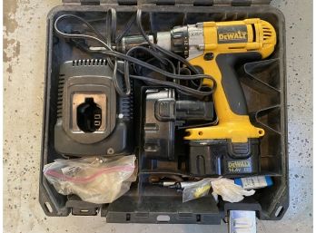 DeWalt DW983 Cordless Power Drill With Battery Charger And Carrying Case