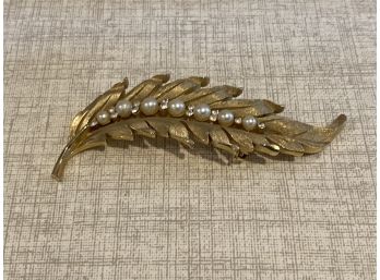 Gold Tone Fern Motif Vintage Designer Brooch With Pearl And Rhinestone Accents By Trifari