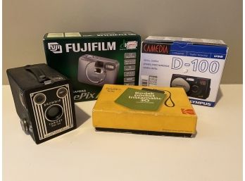 Great Bundle Of Point And Shoot Cameras Including A Vintage 1940's Era Brownie Target Six-20!