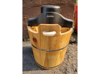 Sunbeam Electric Ice Cream Maker With Wood Bucket