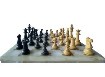 Agate Board Chess Set